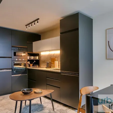170 - Sublime Flat In Center Of Apartment *
